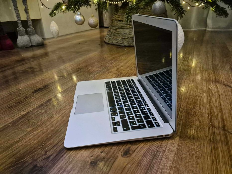 MacBook Air A1466 i5/4Gb/SSD/BateriaOK/macOS X