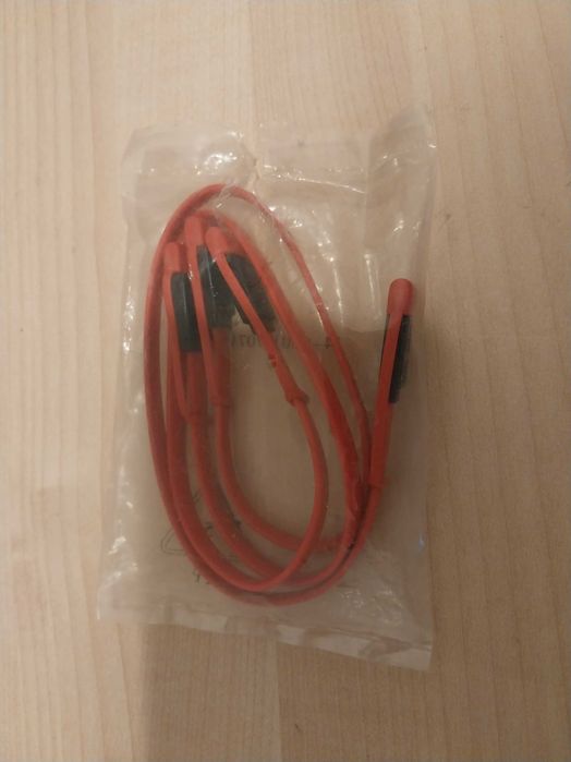 2 Cabos SATA I ASUS com tampa (Novos)