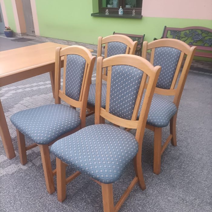 Stół dębowy i 4 krzesła