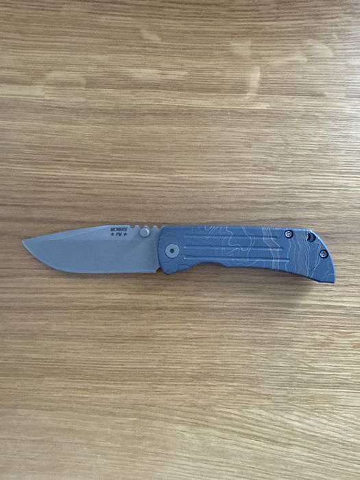 Nóż McNees PM MAC2 TAD Edition - Topo Stonewash Blue Ti - NOWY