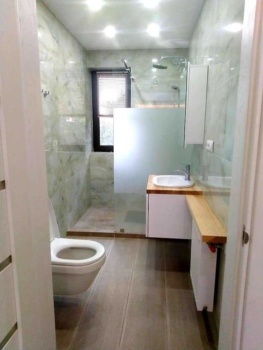 Теплий будинок біля лісу річки та Київського моря без %