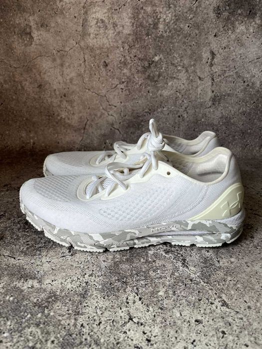 Кросівки Under ArmourHOVR Sonic 5 OPS 'White Camo' Б\У