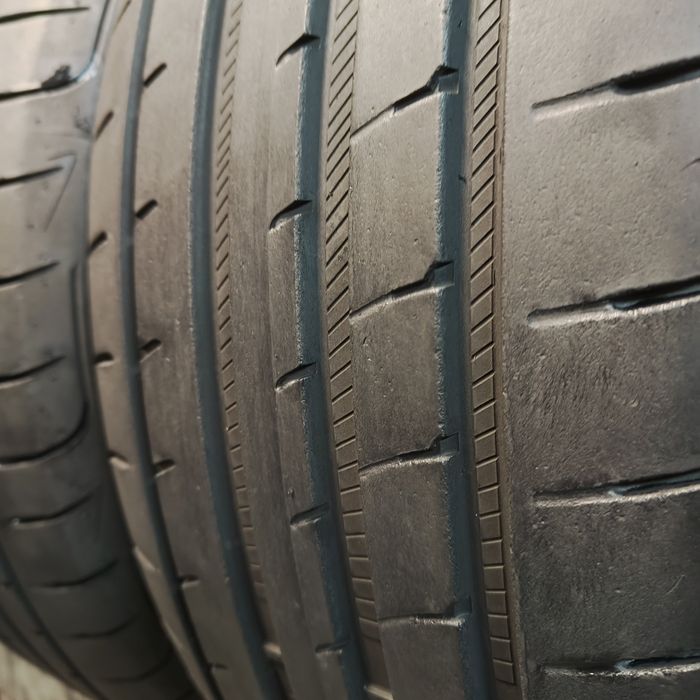225/45/19 XL Sprzedam parę opon letnich Goodyear