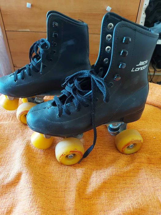 Patins 4 quatro rodas num 38 Jach London usados