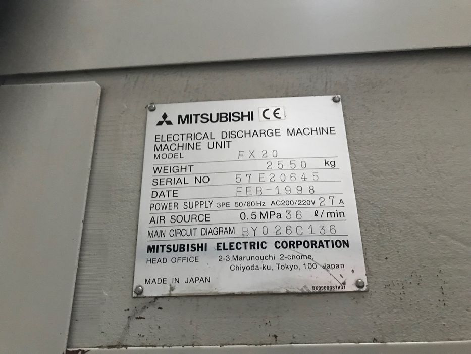 Máquina electro erosao fio