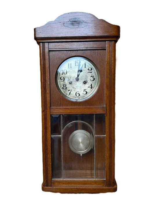 Relógio de sala antigo, avariado