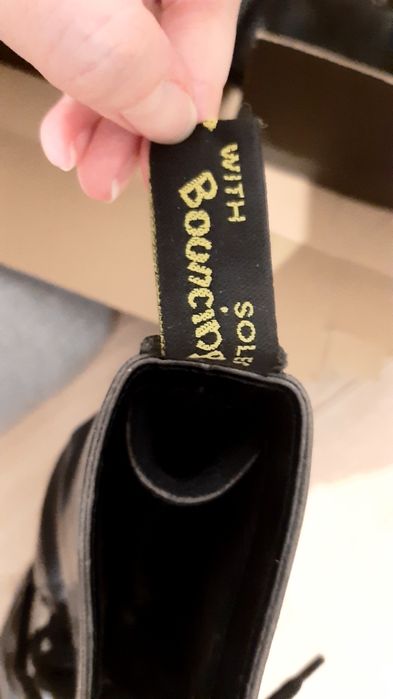 Glany,  czarne R.36 airwair with bouncing sole