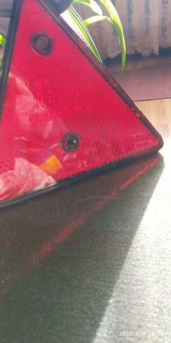 Светоотражатель для транспорта советский