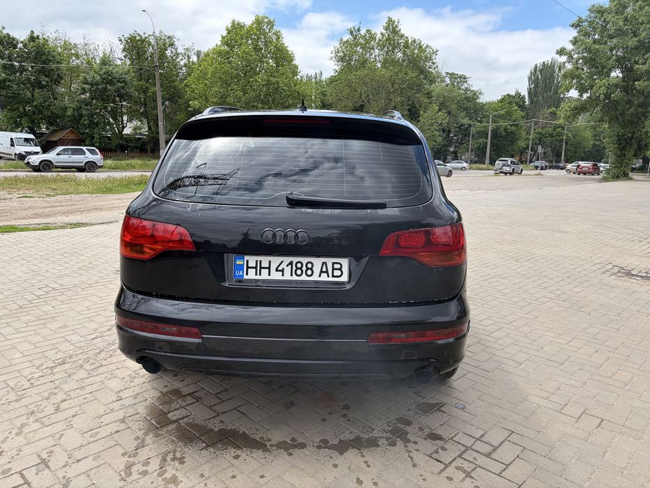 Продам авто Ауді Q7