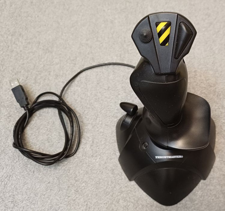 Джойстик Thrustmaster PC