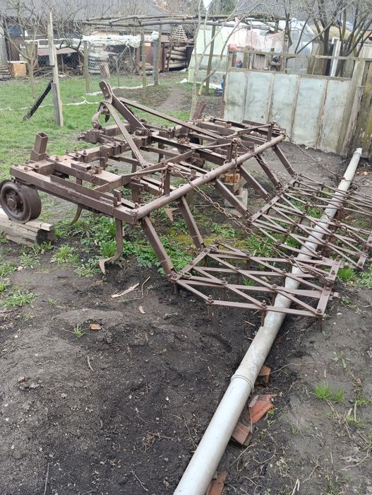 Культиватор трьох метрів терміново