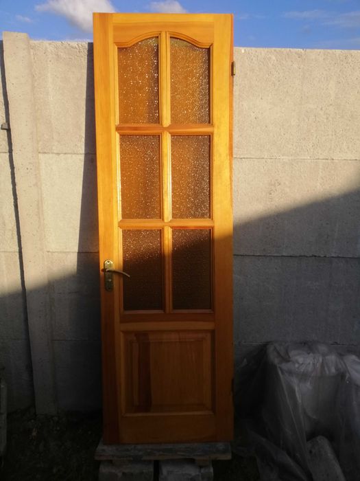 Продам межкомнатные двери