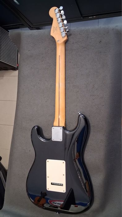 Fender  Squier Bullet Strat HSS