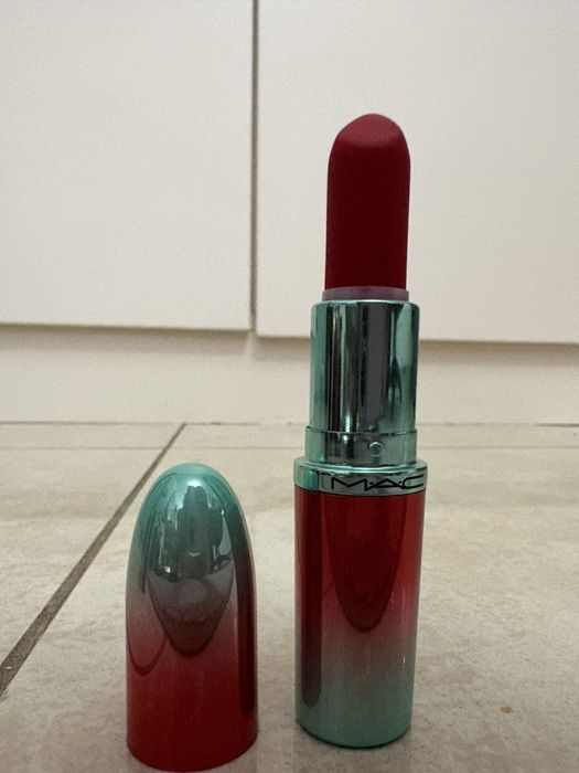 Mac diva ruby woo syrup