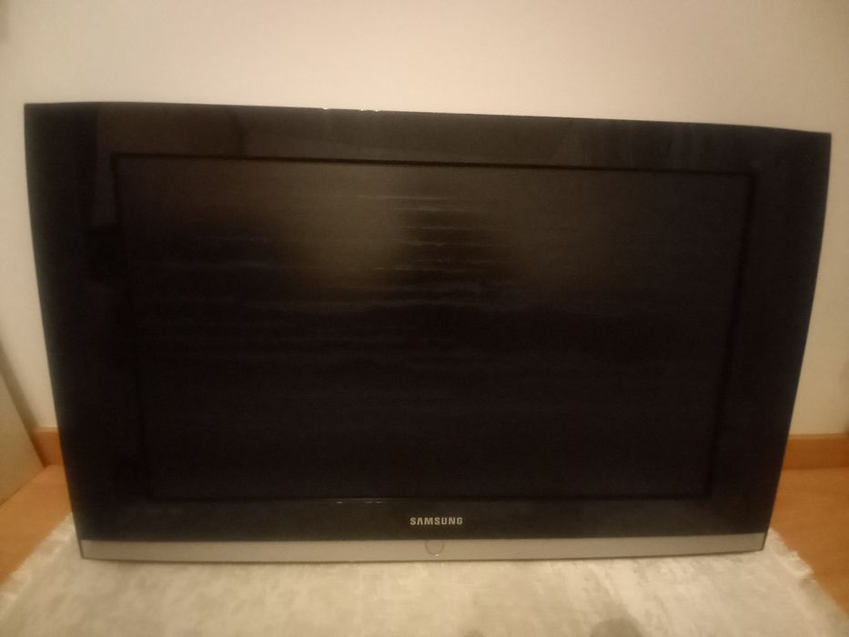 Base mais comando de Tv Samsung 80 cm