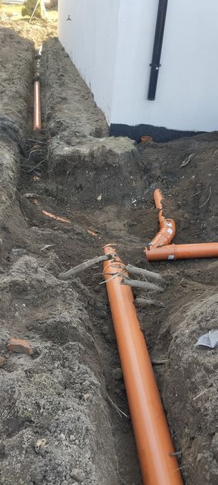 Przyłącza wodno-kanalizacyjne, usługi minikoparką