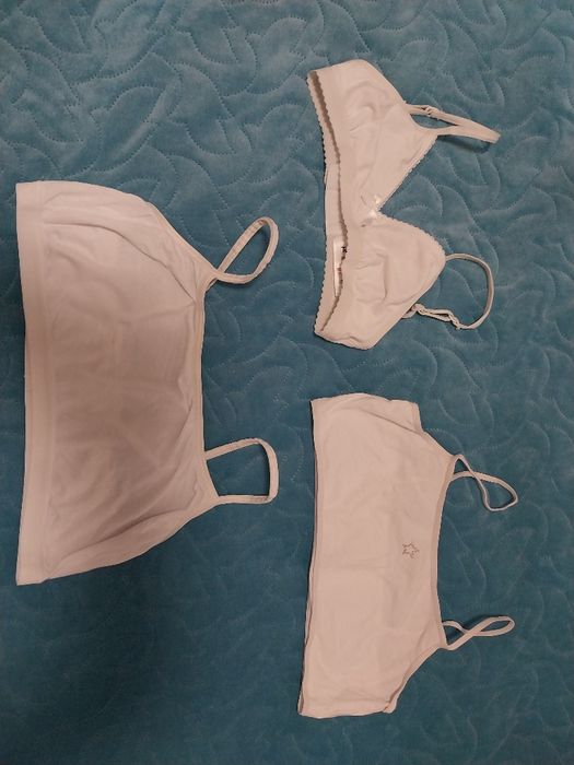 Zestaw biustonoszy w rozmiarze 134/140