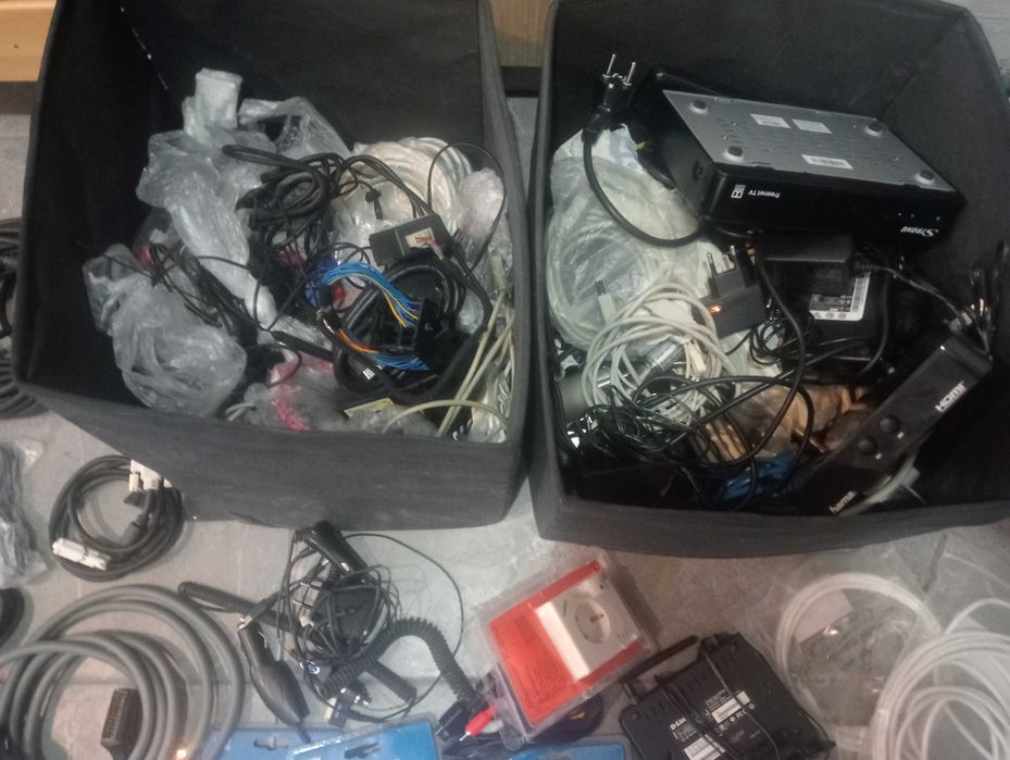 Zestaw płyt CD-R dvd-rw zasilacz kable router mega zestaw