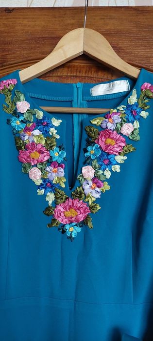 Плаття жіноче вишите