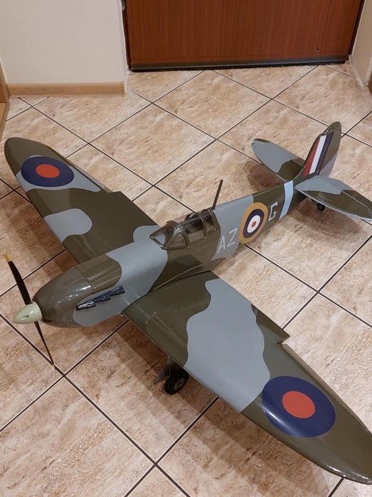 Gotowy model Spitfire