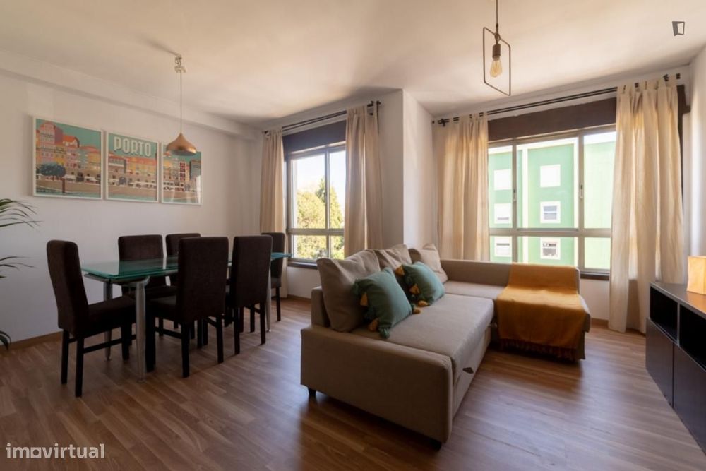 Apartamento com 3 quartos - localizado em Senhora da Hora Porto