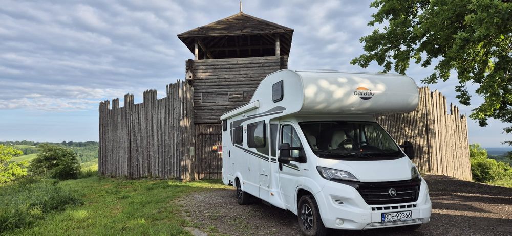 Wynajem Kampera Alkowa 6 osobowy