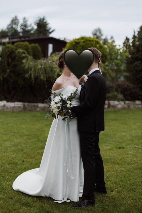 Suknia ślubna Essense of Australia D3570