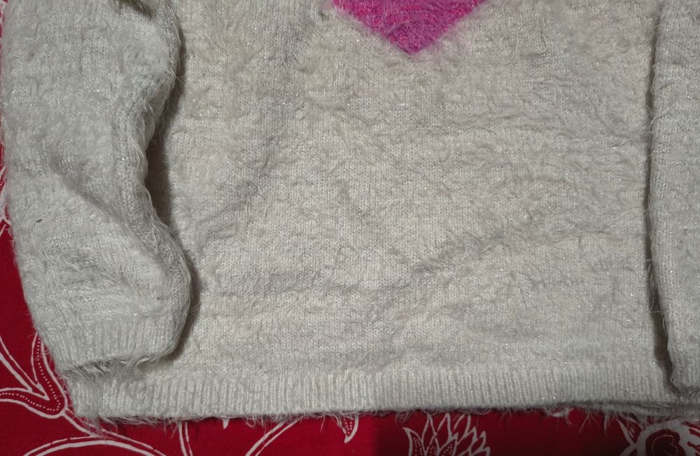 Sweterek Palomino z sercem roz. 140