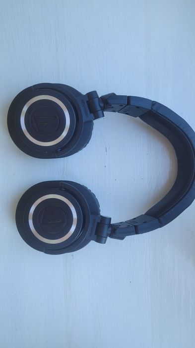 Продам навушники Audio Technica