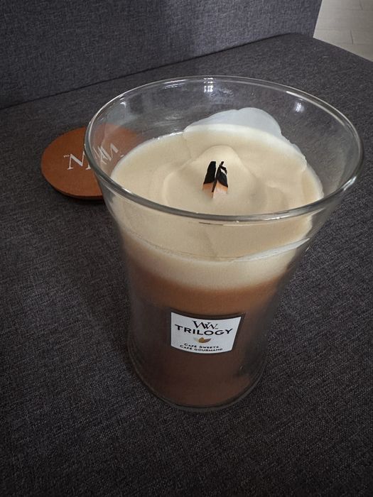 Ароматична свічка WoodWick Trilogy Café Sweets Café Gourmand, 610 г