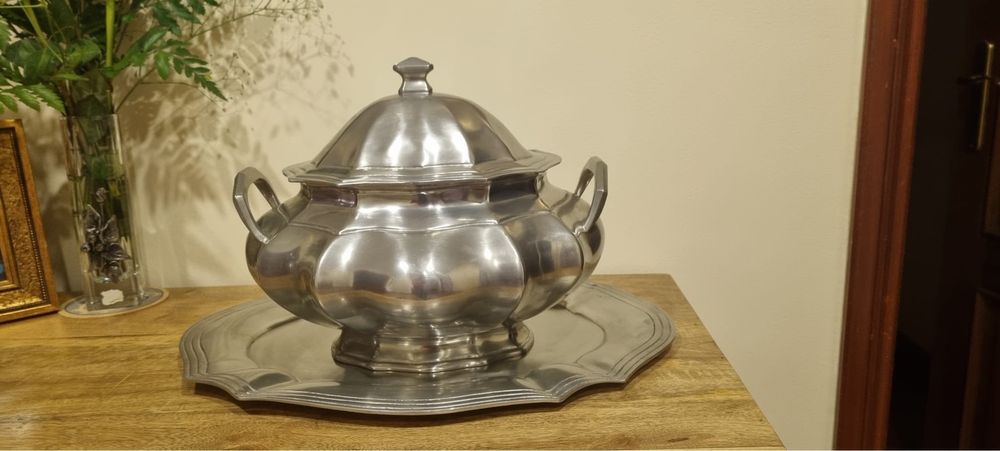 Terrina e prato em estanho puro ( 95 %)