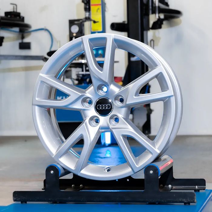 NOWE ORYGINALNE Felgi Audi 17" A3 A4 A6 A8 Q3 TT