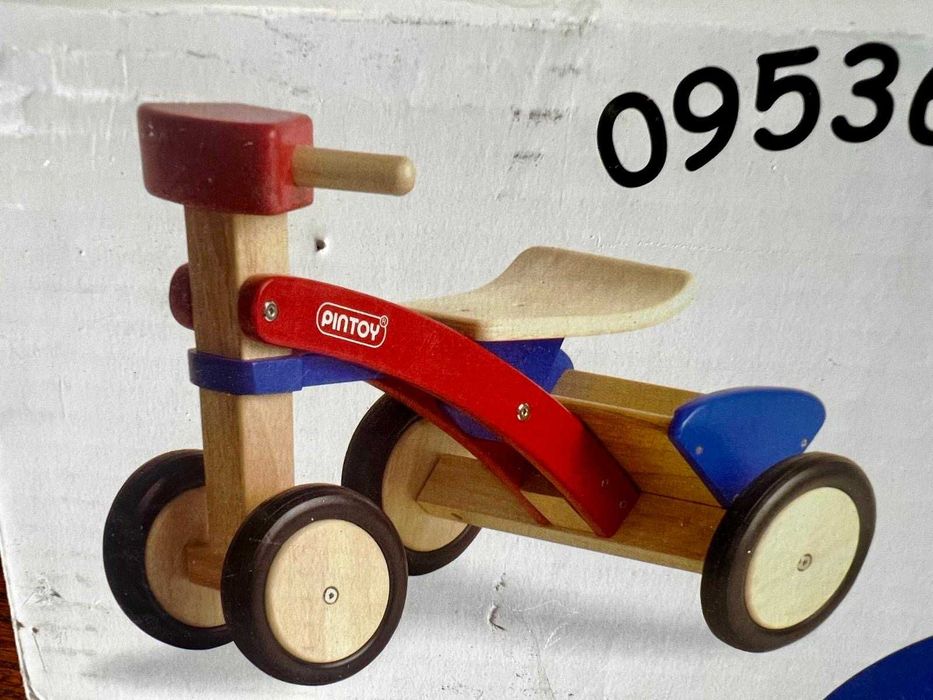 Triciclo de Pés Pintoy – Bicicleta de Equilíbrio em Madeira