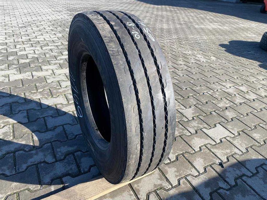 Opona ciężarowa używana naczepa 245/70R17.5 SEMPERIT RUNNER T2 9-10mm