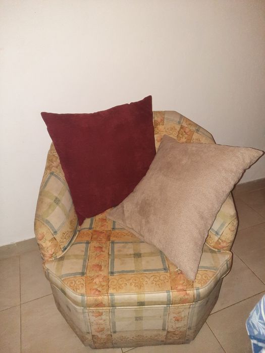 2 sofás pessoa unica