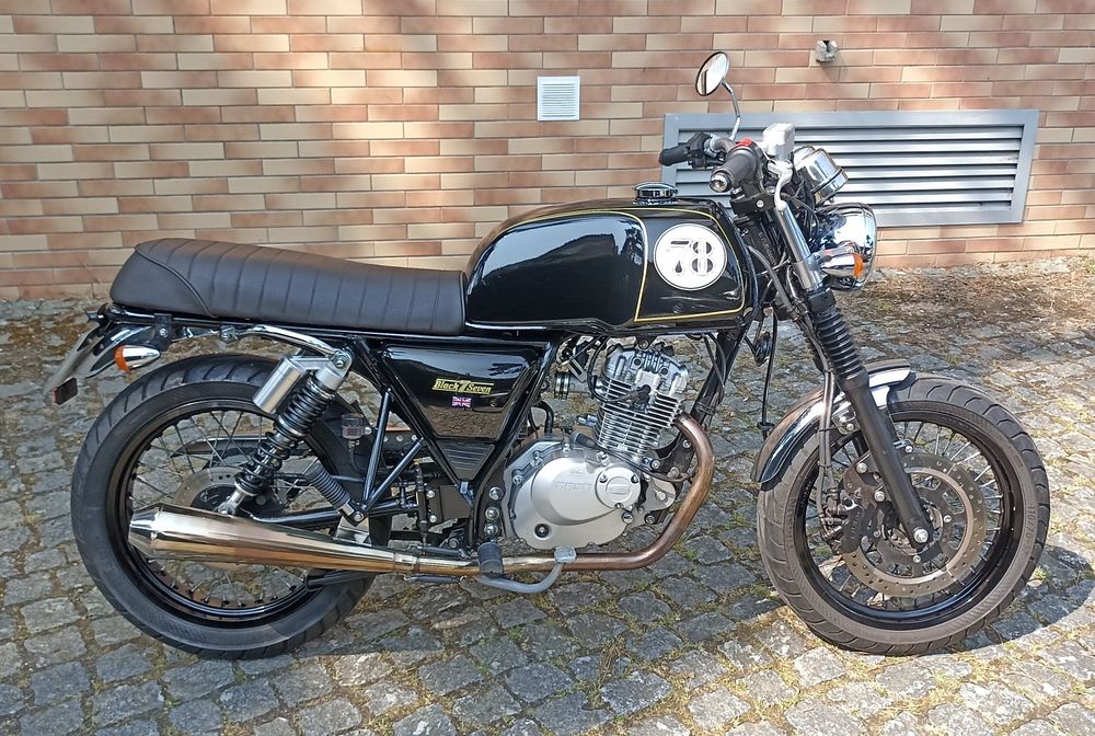 Mash black Seven(troco por automóvel ou carrinha comercial))