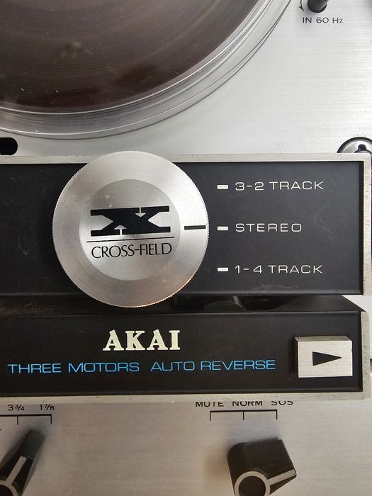 AKAI M10 Solid State