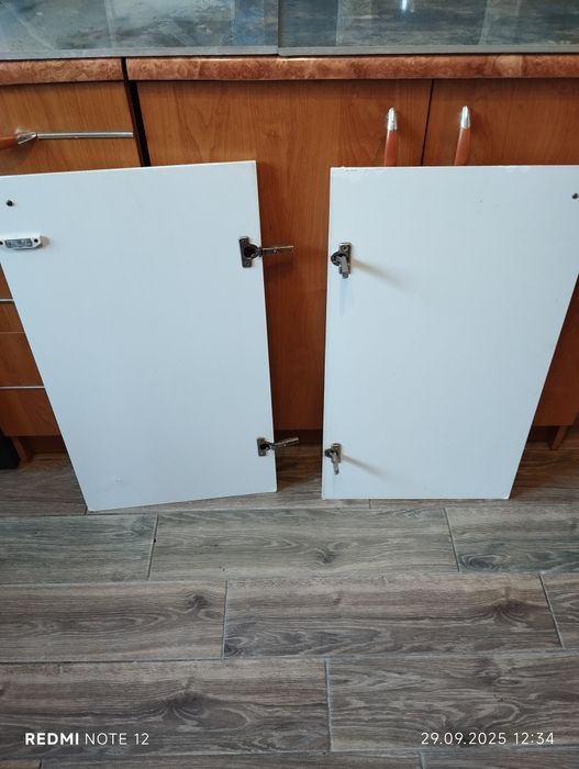 Дверцята для тумбочки