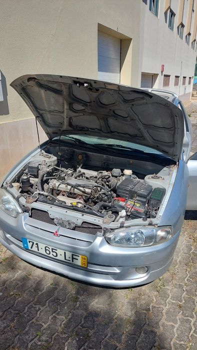 Mitsubishi Colt único dono