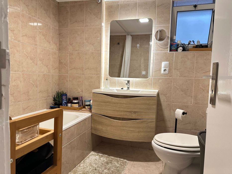 Apartamento T 2 ( +1)  Ponta Delgada, estacionamento.