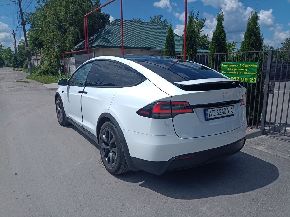 Tesla Model X Long Rage