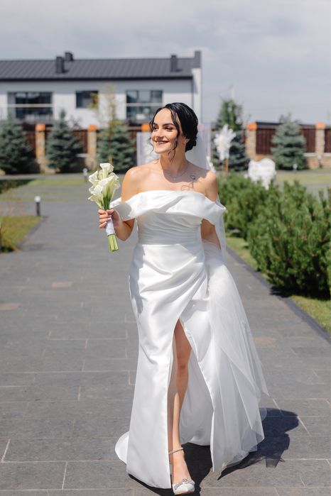 Неймовірна Весільна Сукня