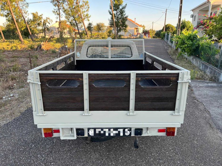 Peugeot 504 Pick-up 2.1 Diesel – 100 Mil Kms