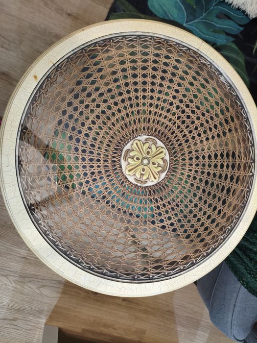 Stary stolik kawowy w stylu ludwikowskim