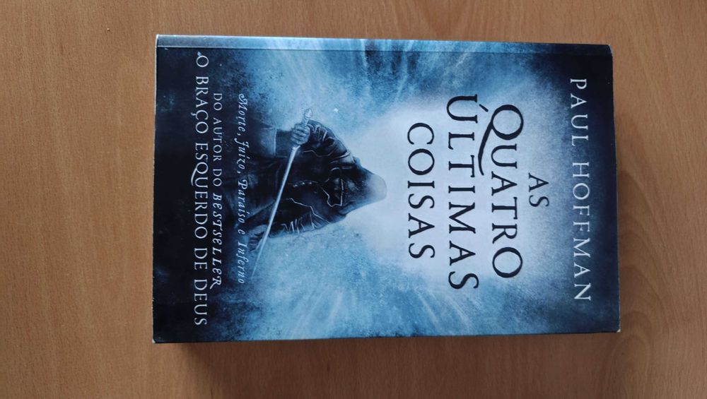 Saga de Livros "O Braço Esquerdo de Deus" de Paul Hoffman