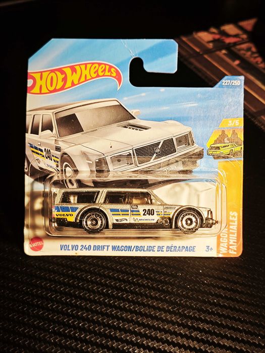 Hot Wheels Volvo 240 Drift Wagon 2025 Wagons 3/5 227/250 JBB40