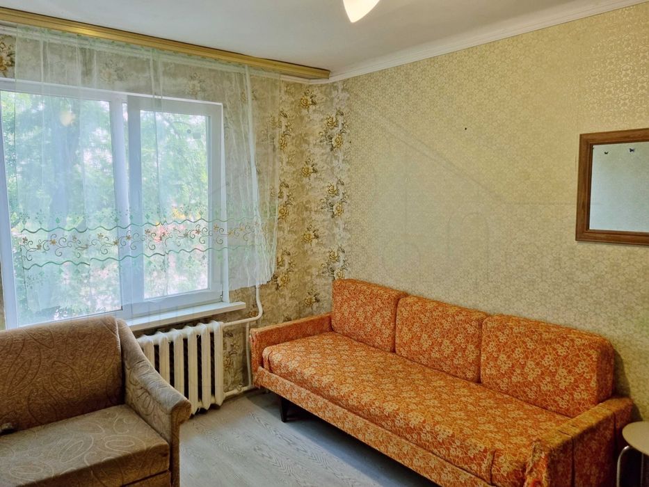 Кімната 13 м2 на 3 поверсі в гуртожитку в районі Круга-KI