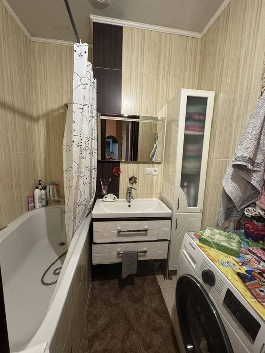Торг! Унікальна, простора 4к з чудовим ремонтом, велика кухня 39331