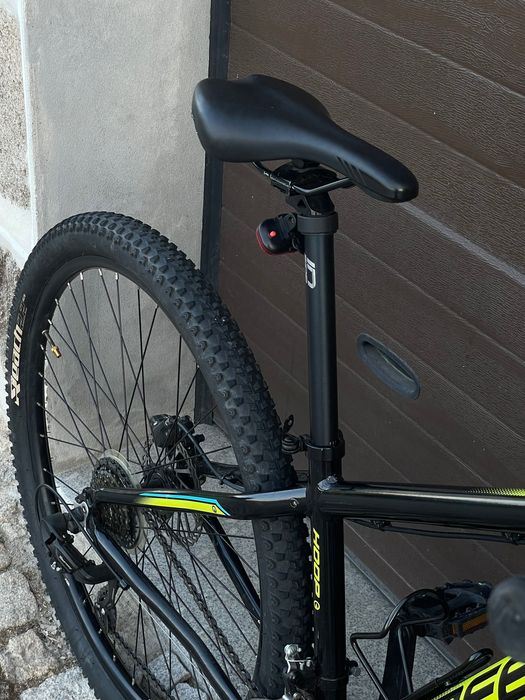 DEC0 Hood 9 BTT 29 +capacete