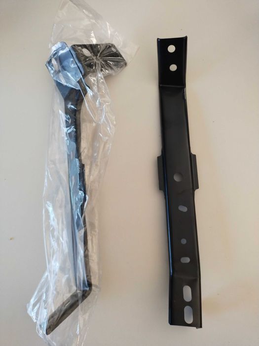 Арка накладка крила Кронштейни інше на Infinity qx50 gx55